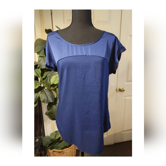 Express Tops - Express Brand Blue Hue Satin Short Sleeve Blouse | Size Women's SP